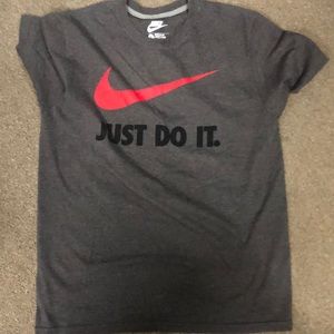 Nike T-Shirt